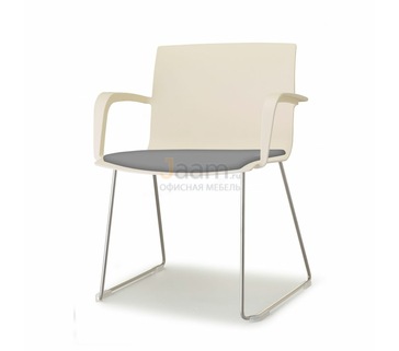 Офисный стул Логан В/К ткань кат. 1/ база хром